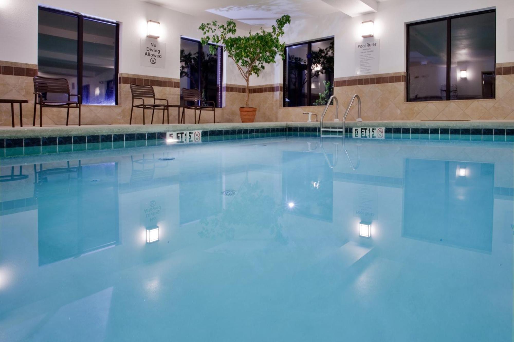 Holiday Inn Express Hotel & Suites Exmore-Eastern Shore By Ihg Екстериор снимка